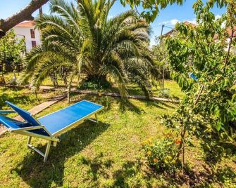 Apartments Amalia - Two Bedroom Apartment with Terrace - Zadar - Patio