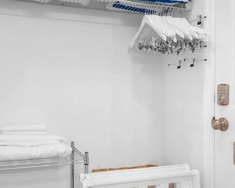 Stunning Condo at Park Shore Resort 149 - Naples