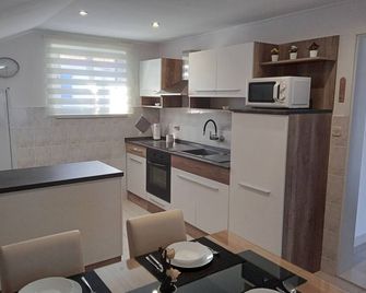 Apartments with parking space Sali, Dugi otok - 8154 - Sali - 廚房