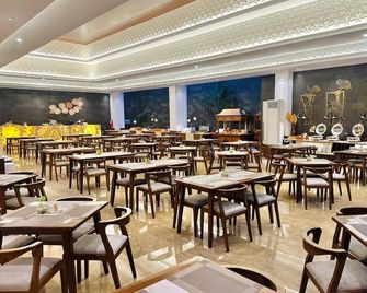 The Malioboro Hotel & Conference Center - Yogyakarta - Restaurant