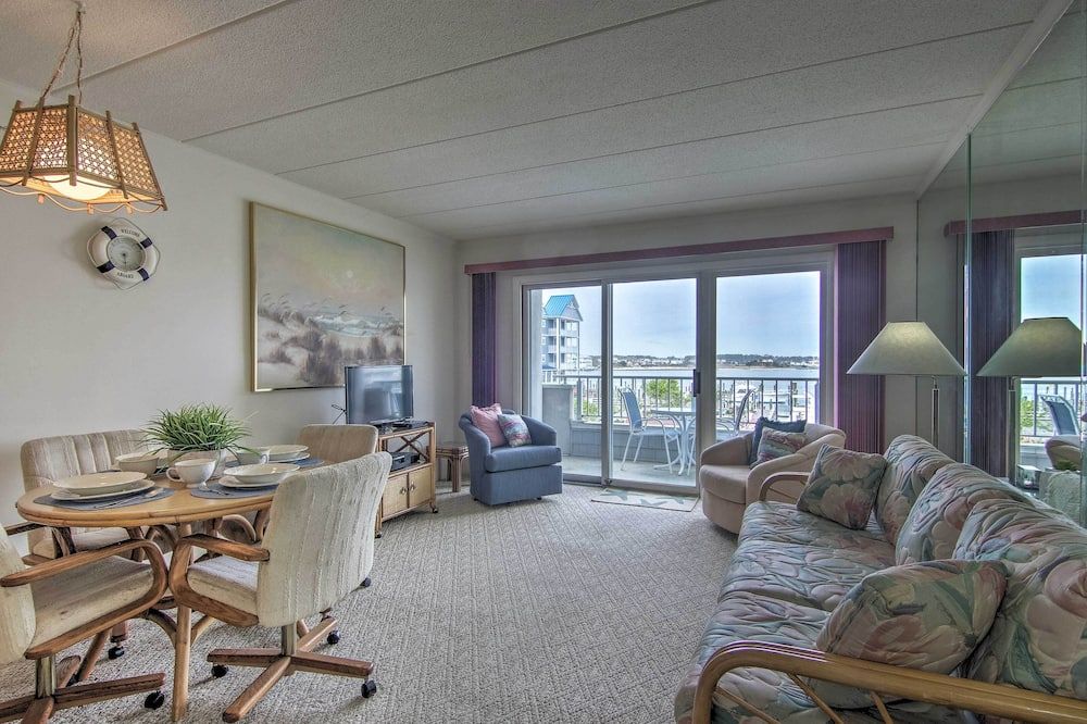 2 Mi to Ocean City Boardwalk: Gem w/ Pool + Marina - Ocean City - Sala de estar