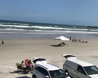 Florida Lifestyle, Beaches, Race Week, Bike Weeks - Port Orange - Beach