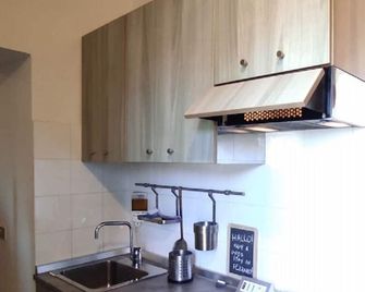 The Sea In Front. Free Parking. - Portovenere - Küche