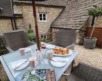 Castle Combe Cottage - Badminton - Patio