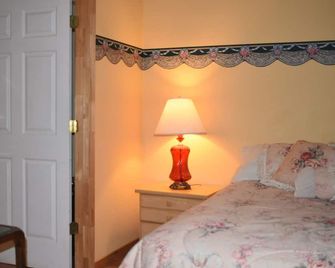 Hiawassee River Cabin 85 Per Night On The Beautiful Hiawassee River - Hiawassee - Bedroom