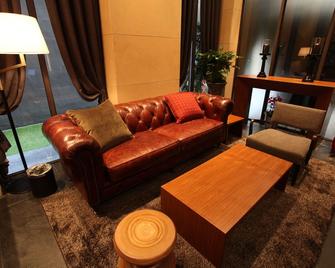 Hotel the Designers Jongno - Seoul - Living room