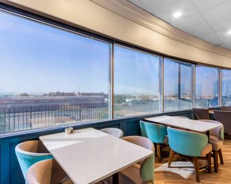 Quality Inn and Suites Lake Havasu City - Lake Havasu City - Restaurant