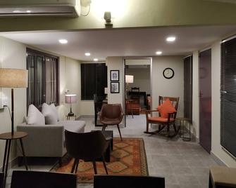 Chai Seeds Resort - Tinsukia - Living room
