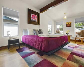 Reminiscent Downtown Cottage cottage - Grand Junction - Bedroom