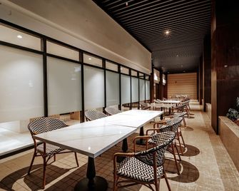 The MetroCentre Hotel and Convention Center - Tagbilaran - Restaurant