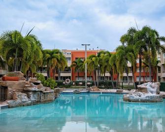 2-Bedroom Beautiful Condo in Cabo Rojo with Power Backup, 3 Pools, ACs, & WiFi. - Cabo Rojo - Pool