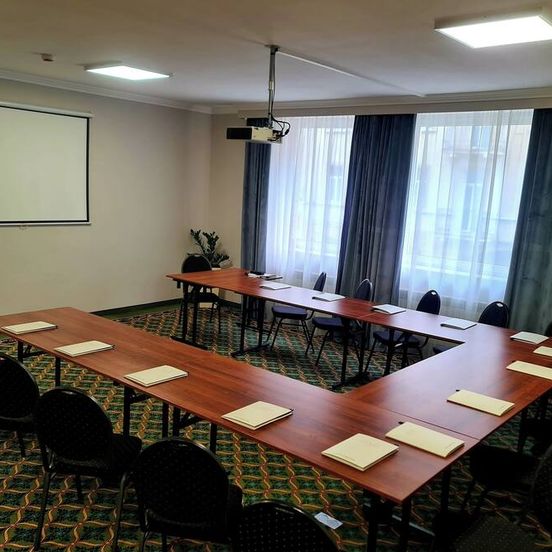 Hit Hotel image 1