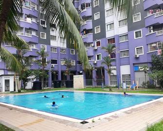 Gateway Malaysia Private Room, Wifi & Pool - Johor Bahru - Pool