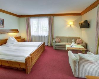 Hotel Wechselberger by Alpeffect Hotels - Saalbach - Bedroom