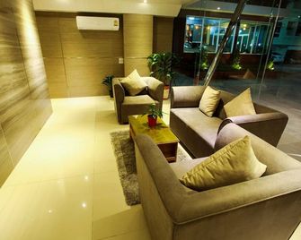 Patt Serviced Apartments - Chonburi - Lobby