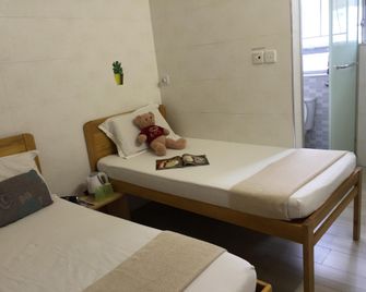 Sea View Hotel - Hong Kong - Habitación