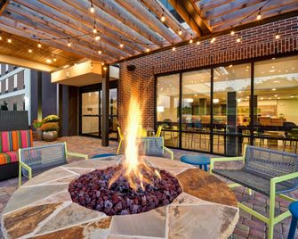 Home2 Suites by Hilton LaGrange - La Grange - Budova