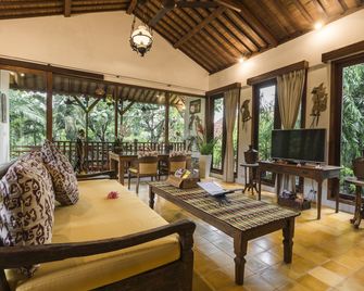 Villa Kampung Kecil Boutique Hotel - Denpasar
