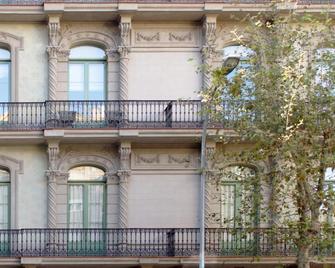 Black Swan Hostel - Barcelona - Building