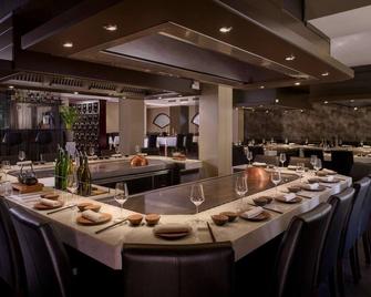 بارك بلازا أيندهوفن - إيندهوفين - مطعم