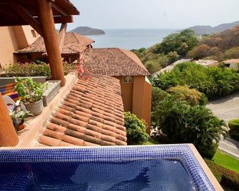 Casa Que Ve Al Mar - 2 Bedroom Villas - Ixtapa Zihuatanej - Balkon