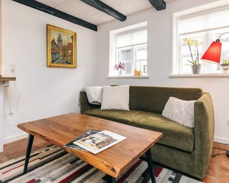 4 star holiday home in Aalborg - Aalborg - Salon