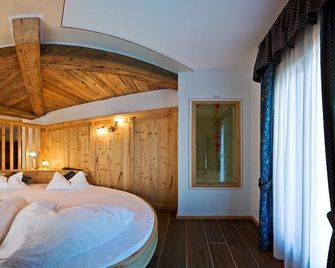 Cavallino Lovely Hotel - Andalo - Bedroom