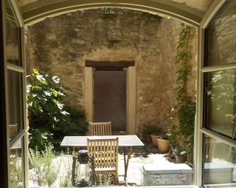 Charming studio Wifi, Kitchen, Bonnieux terrace in the Luberon - Bonnieux - Patio