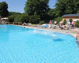FEWO 3 with wellness oasis in the climatic health resort Altenbrak Harz in a half-timbered house -WLAN - Thale - Pool