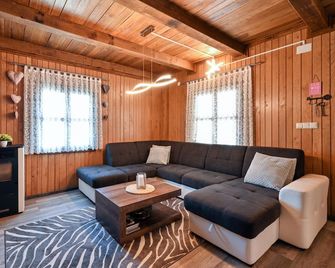 Stunning Home In Veliko Trgovisce - Veliko Trgovišće - Sala de estar