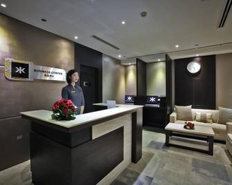 Limketkai Luxe Hotel - Cagayan de Oro - Front desk