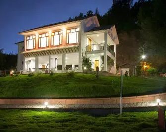 Hotel Refugio El Santuario - Comfacundi - Susa - Edificio