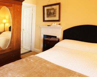 Crotty's Pub & Accommodation - Kilrush - Habitación