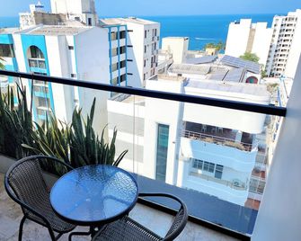 Apartasuites Vita 945 - By Bedviajes - Santa Marta - Balcón