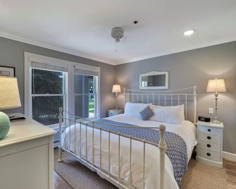 Lake Charlevoix Views | Private Patio | Steps to Sand & Shoreline | - Boyne City - Bedroom