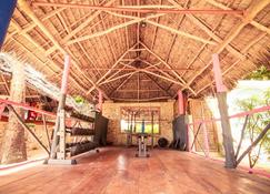 Blue Reef Sport & Fishing Lodge and Bungalows - Jambiani - Gym