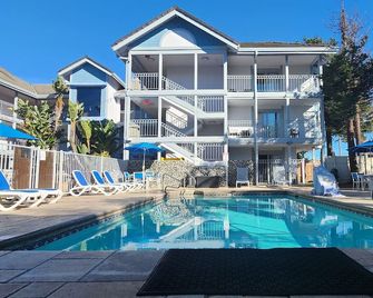Hotel Solares - Santa Cruz - Pool