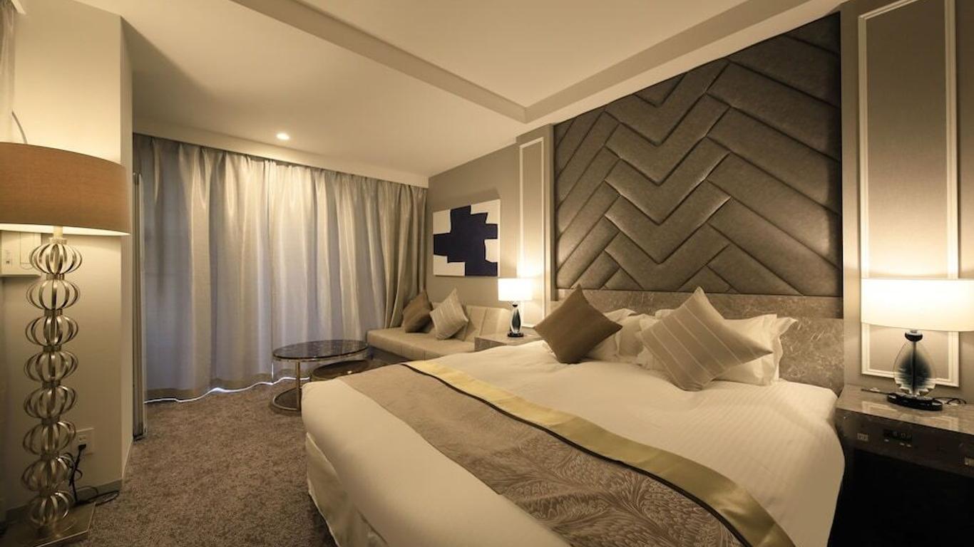 Centurion Hotel Residential Cabin Tower