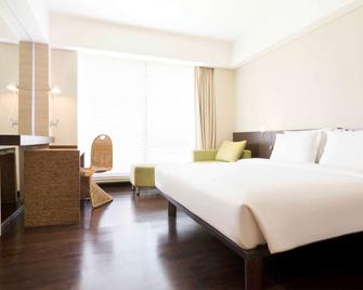 Novotel Manado Golf Resort & Convention Center - Manado - Soveværelse