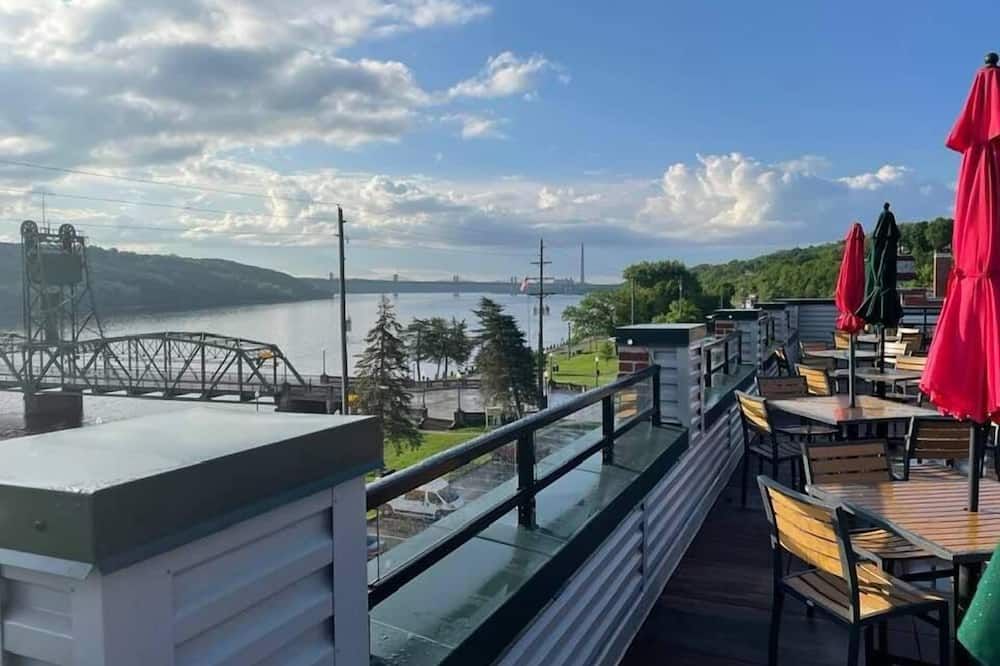 Water Street Inn - Stillwater - Varanda