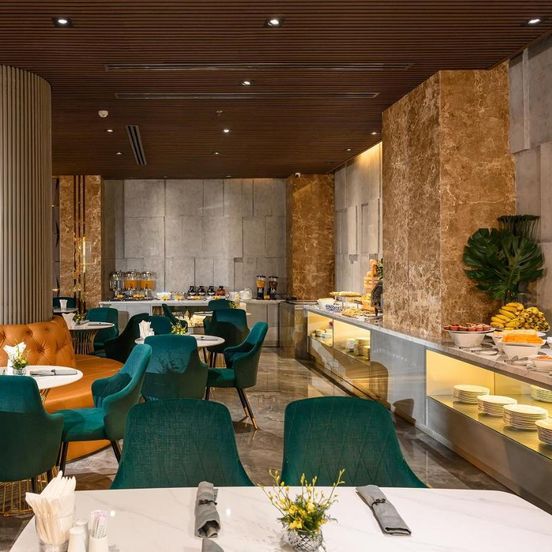 Acnos Hotel image 1