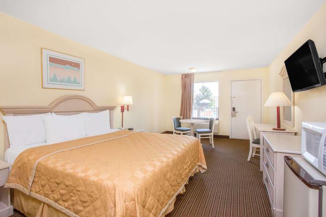 Days Inn By Wyndham Spartanburg Waccamaw 58 8 4 Spartanburg
