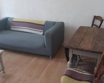 La Laverie - Saint-Jean-d'Angély - Вітальня