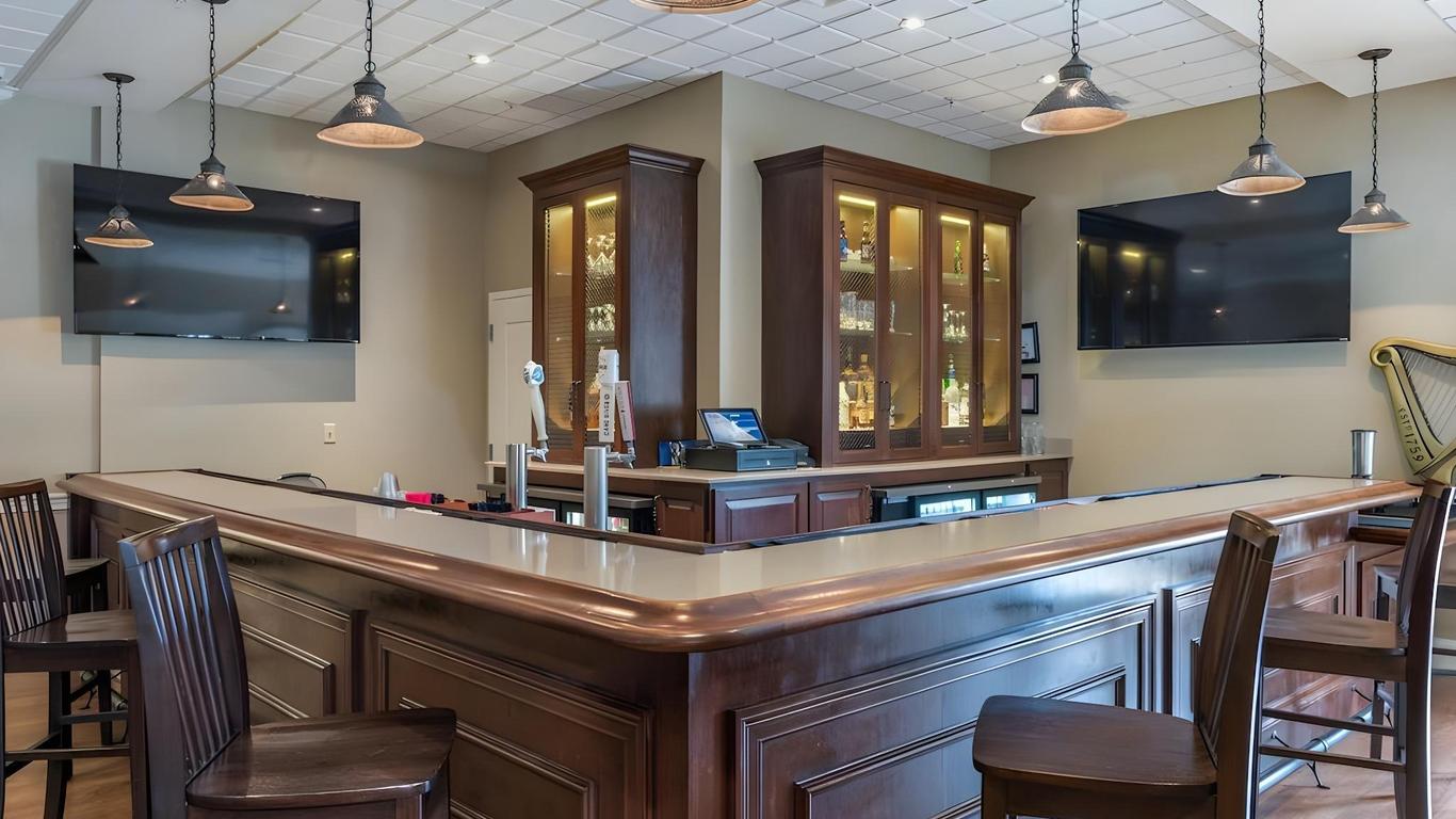 Chateau Saint Denis Hotel, a Trademark Collection by Wyndham