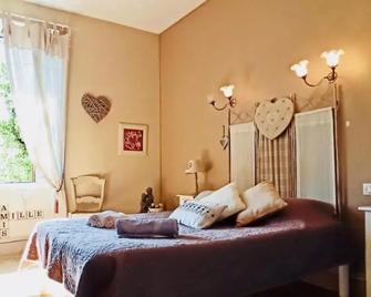 Residence Le11b - Uzerche - Chambre