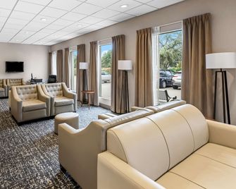 SureStay by Best Western SeaTac Airport North - SeaTac - Sala de estar