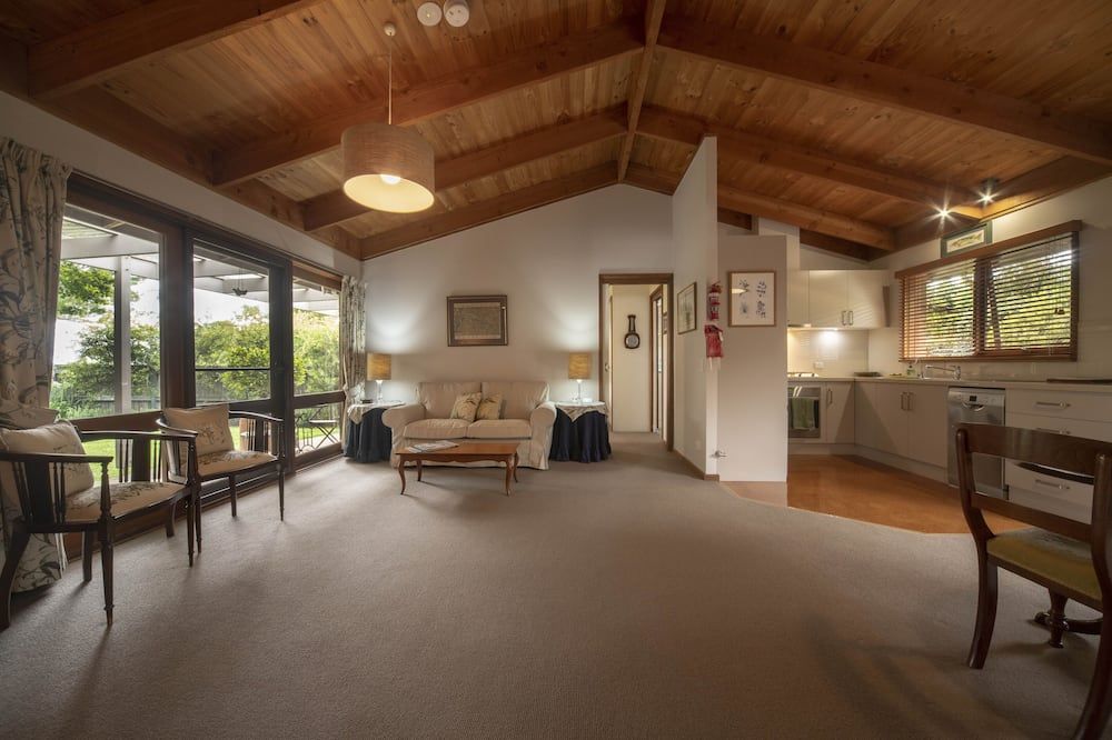 The Studio Armidale - Armidale - Living room