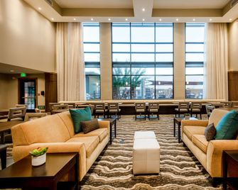 Staybridge Suites Scottsdale - Talking Stick By IHG - Scottsdale - Lounge