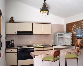Hotel Casa Alvarada - Comala - Bucătărie