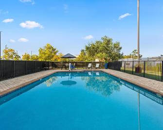Hampton Inn & Suites Port Richey - Port Richey - Pool
